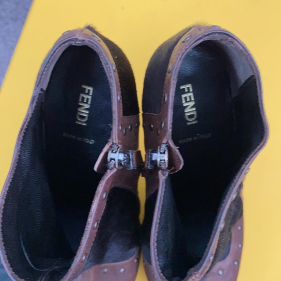 FENDI Booties. SIZE EU 38 - Picture 4 of 9